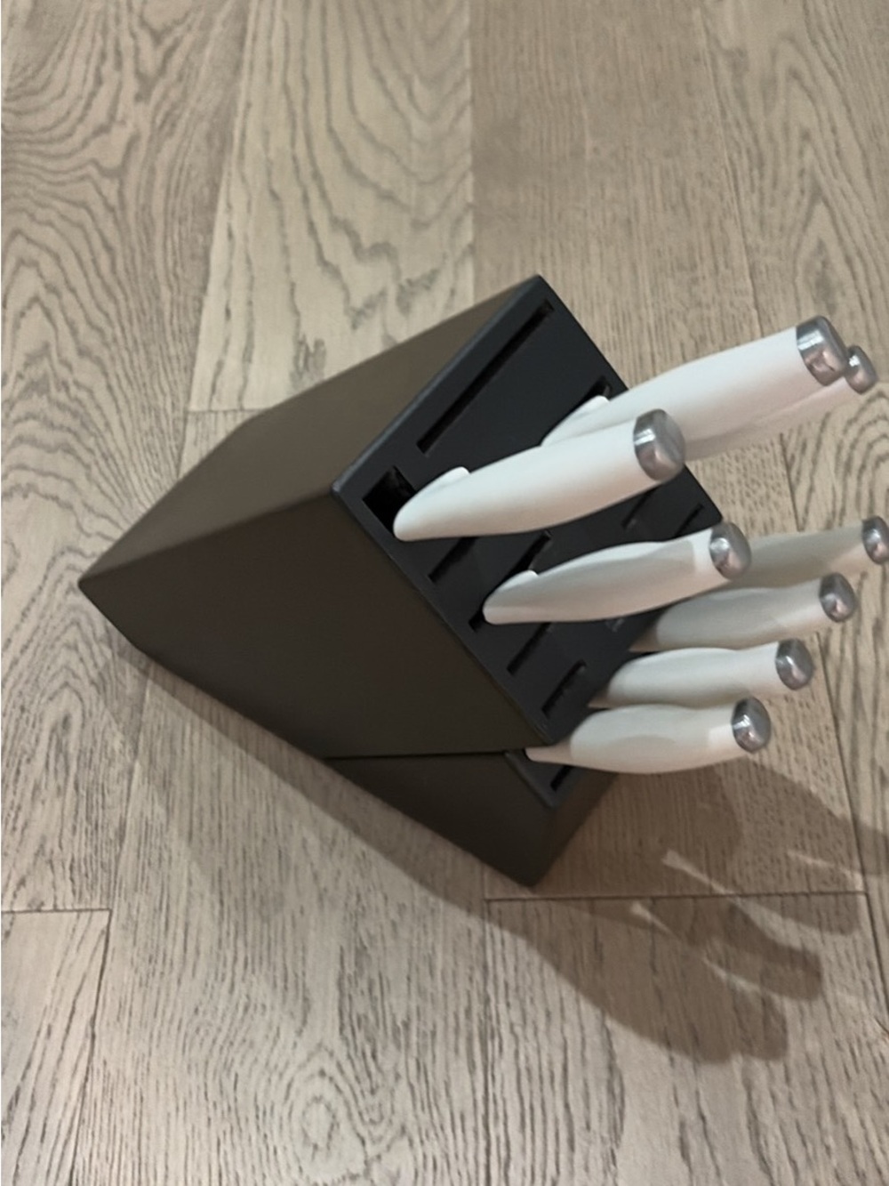 White Handle Knife Set with Black Block - Home Accents